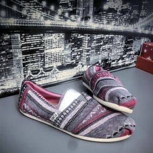 TOMS Women's Casual Slip-On Shoes - Gray and Pink